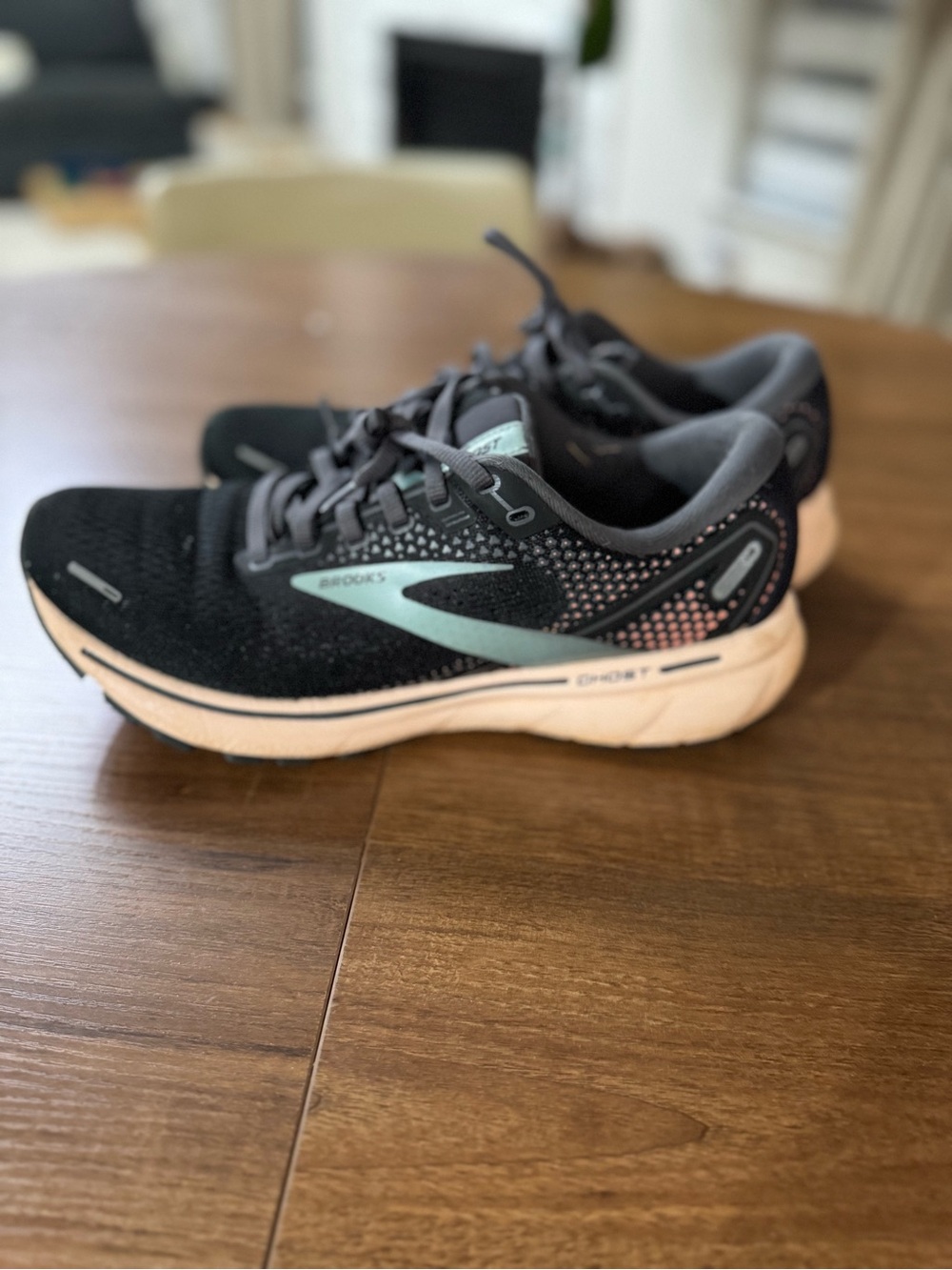 Brooks Women's Black Running Shoes with Mint Accents size 10